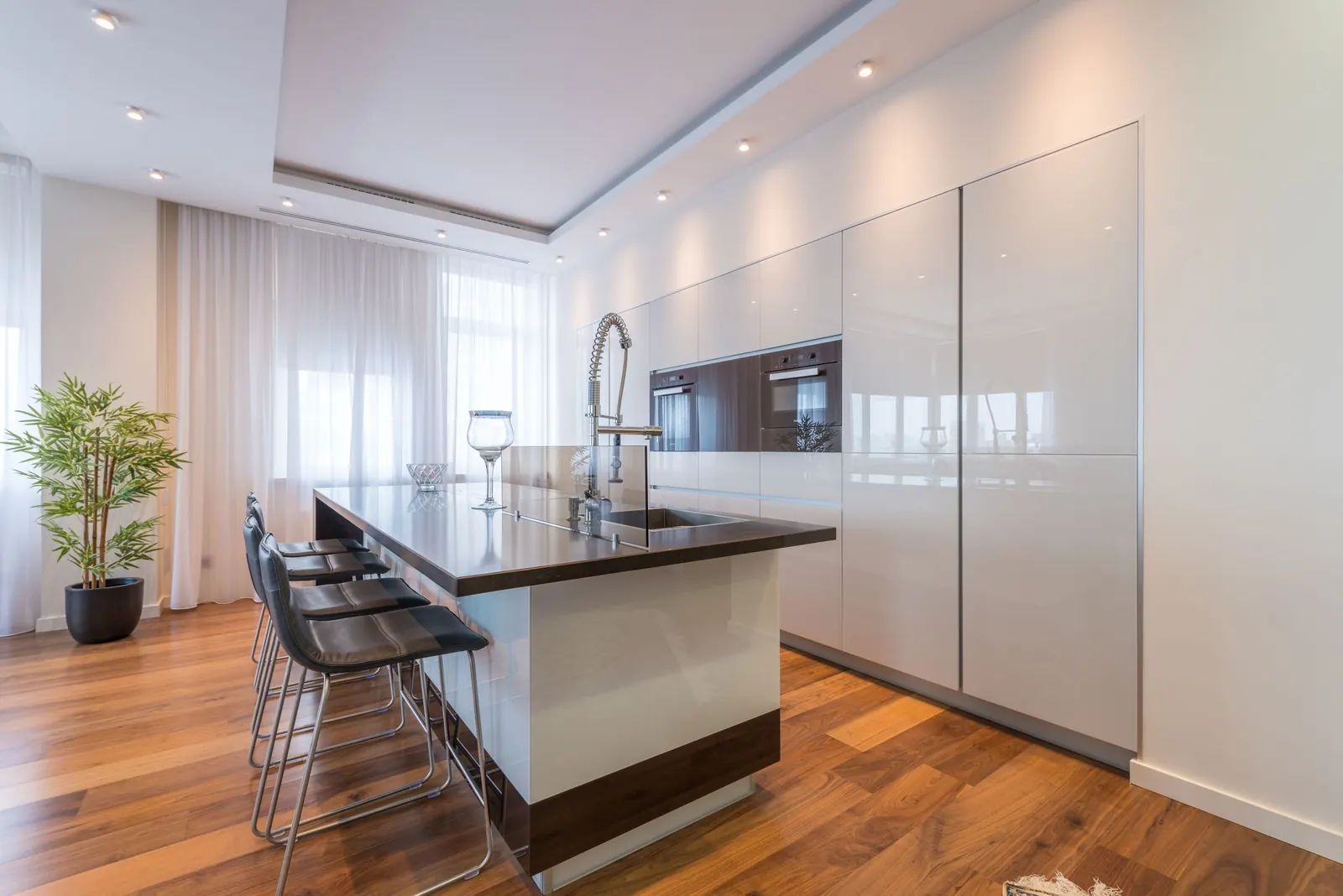 Laminate flooring in an open kitchen in Redlands, CA